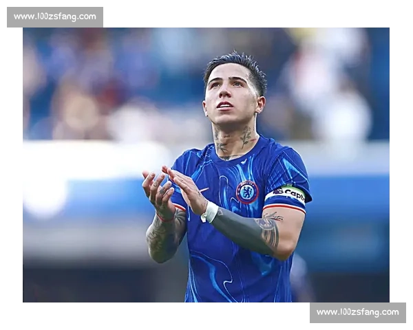 恩佐：切尔西中场指挥官，双料王引领攻防新高度